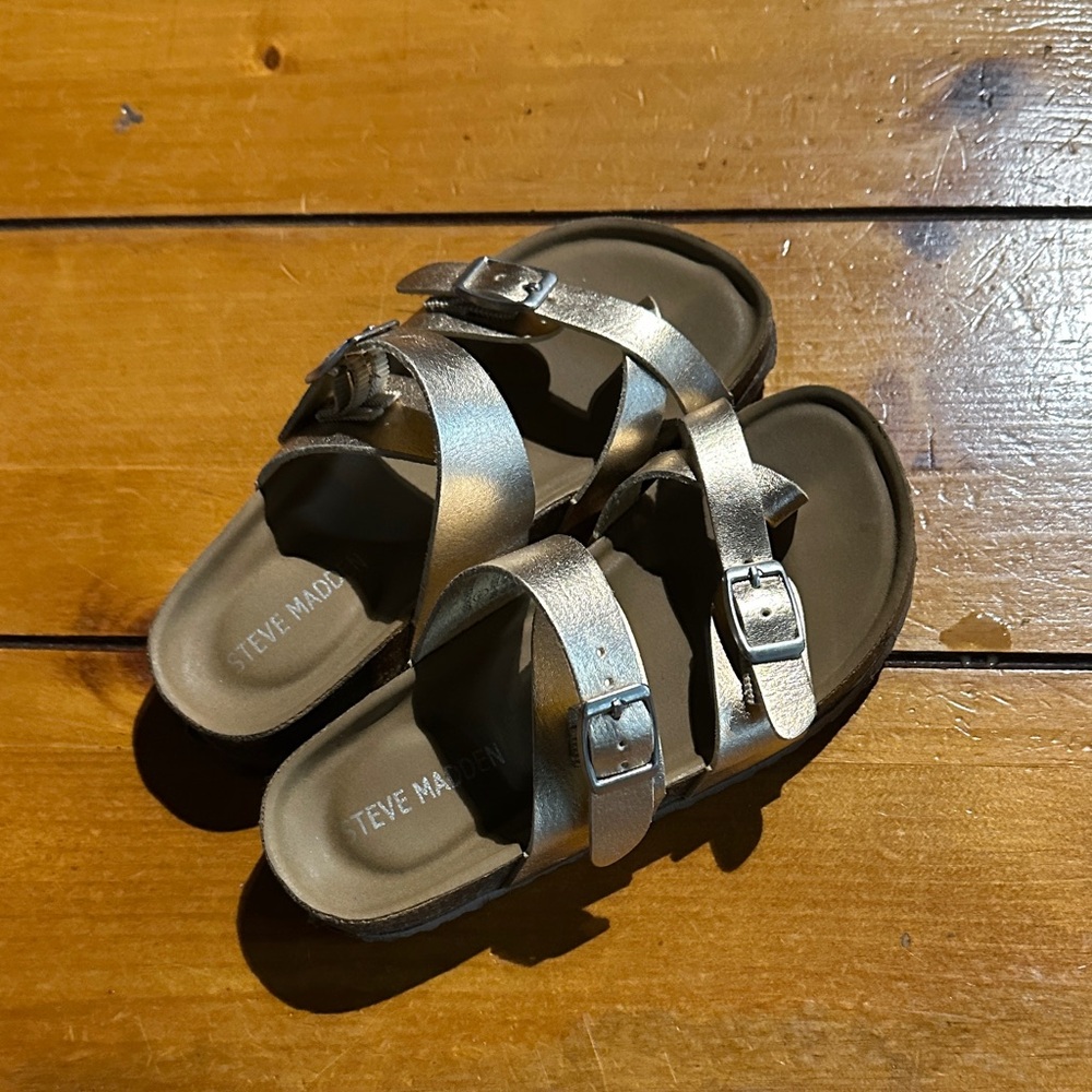 Steve Madden Kids Metallic Sandals